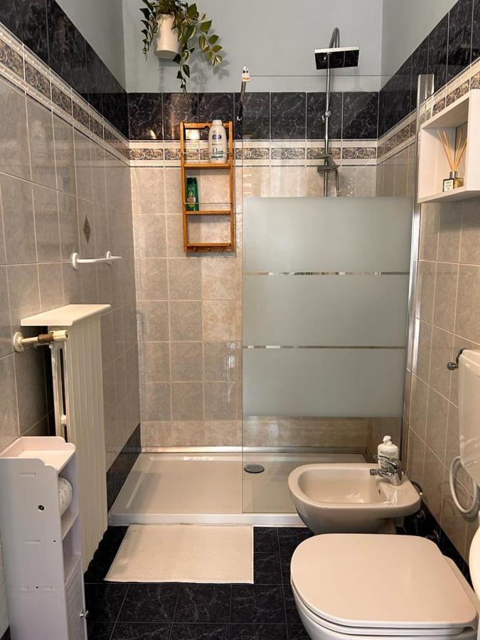 Bon Bon Del Corso Con Terrazzo E Aria Condizionata Daire Asti Dış mekan fotoğraf